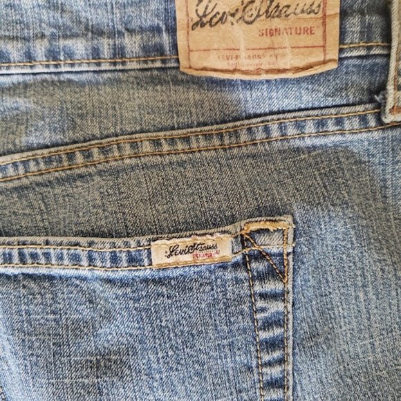 Levi Strauss Signature - Stretch - Low Rise Bootcut - Misses 10 Long - Picture 6 of 10